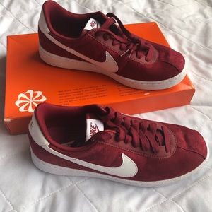 New NIKE Size 7.5 Bruin Low Team Red Sneakers
